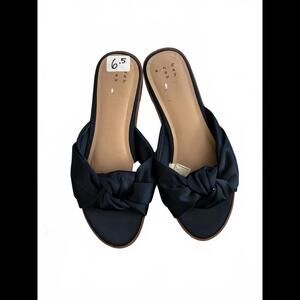 EUC Retro Inspired Chic Navy Satin Slide Sandals - Size 6.5